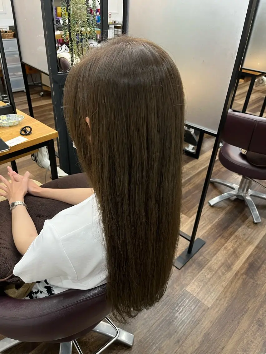 ロング カラー ブラウンカラー オリーブブラウン 【成増Serein】 中俣 愛梨のヘアスタイル