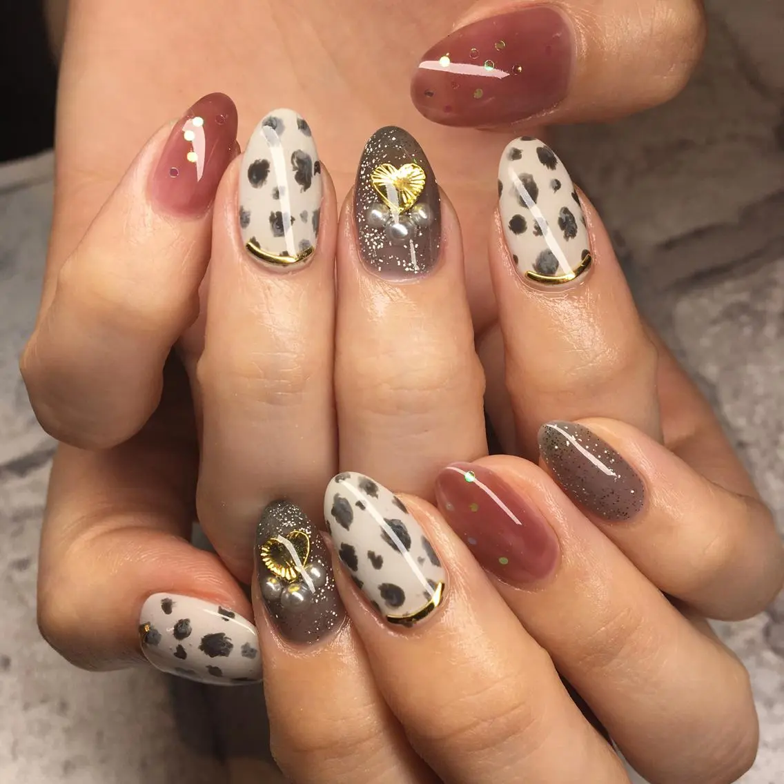 ネイル 里見 麗のネイルデザイン