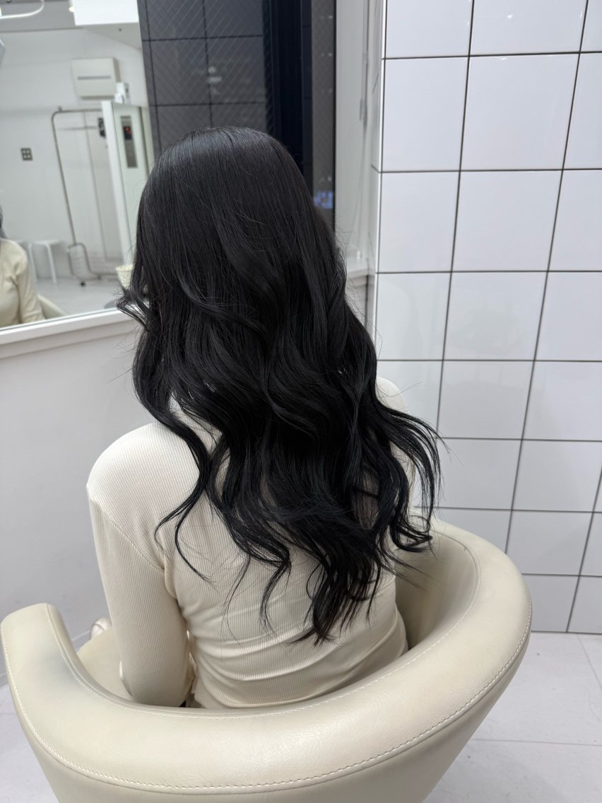 ロング カラー ヘアカラー トリートメント 🎀 moyu🎀のヘアスタイル