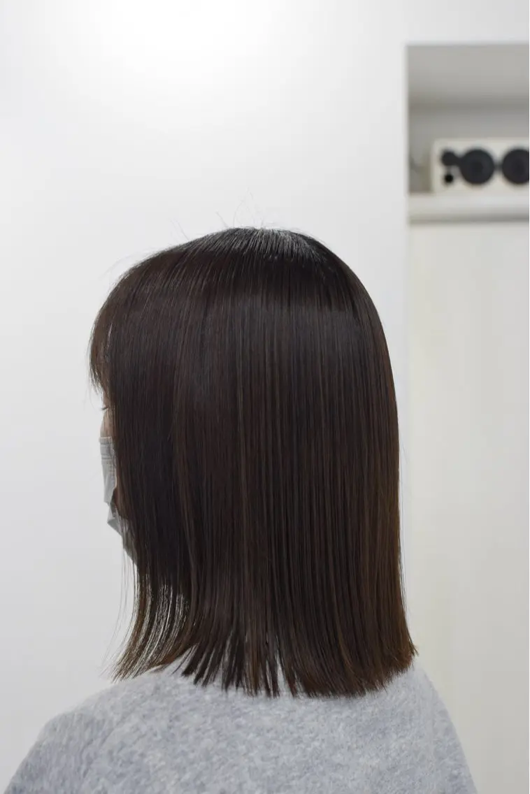 ミディアム 縮毛矯正 Shiro RENのヘアスタイル