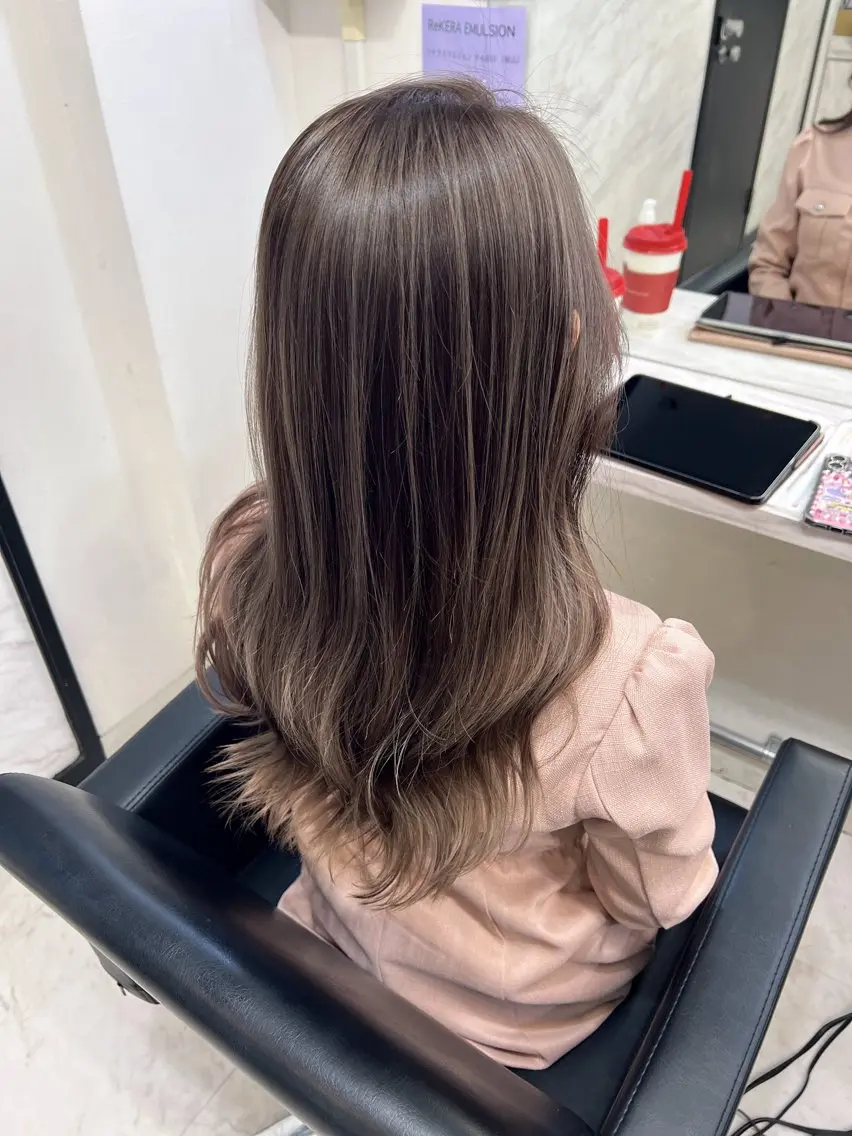 ミディアム カラー ハイライトカラー ハイライト ✨レイヤー/髪質改善 /縮毛矯正✨ナカムラのヘアスタイル