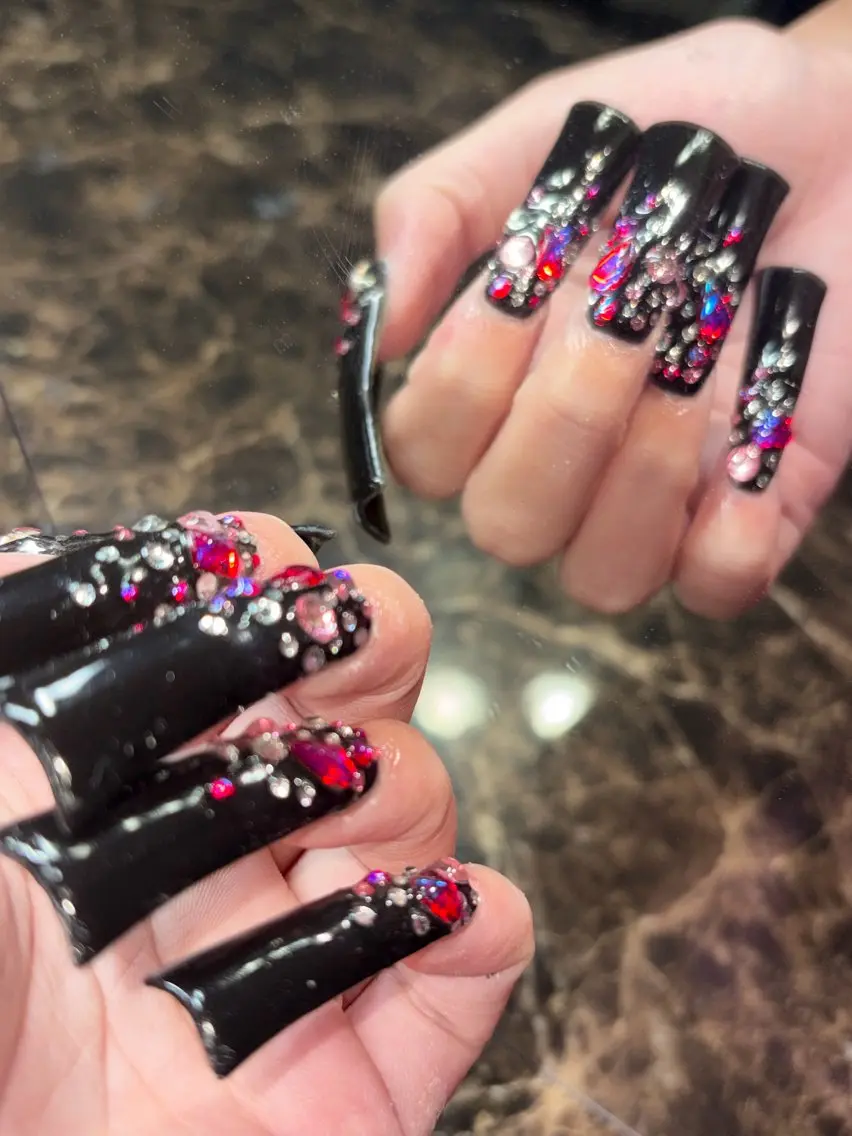 ネイル ハンドネイル IROHA NAIL 烏丸店 Rinoのネイルデザイン