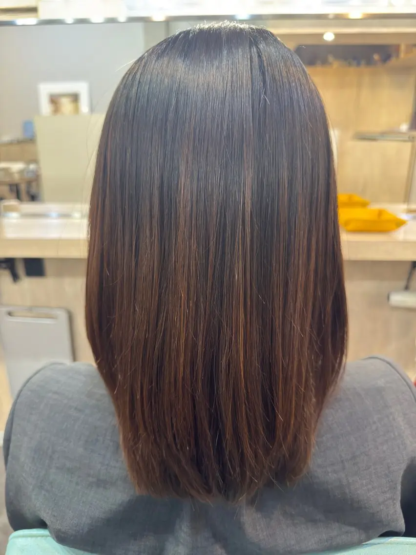 ミディアム 縮毛矯正 吉野 可林のヘアスタイル