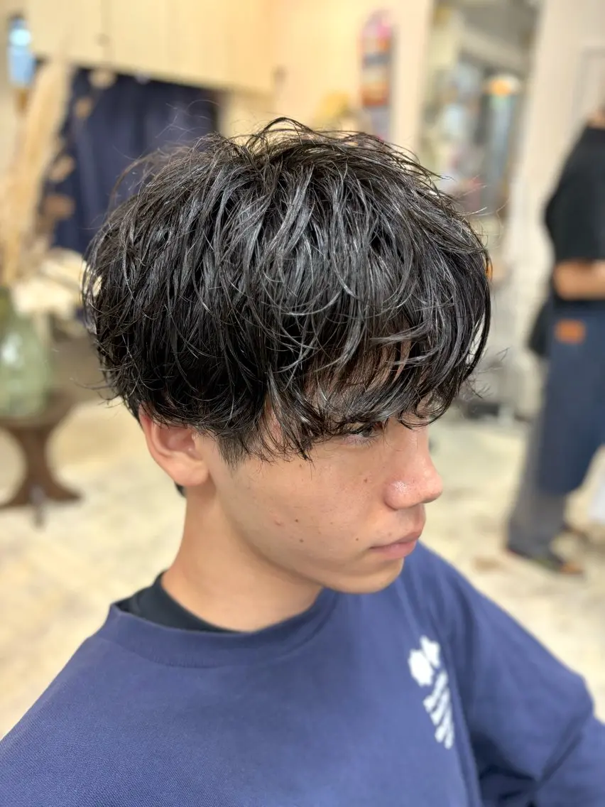 ミディアム パーマ カット パーマ 白髪ボカシカラー /骨格に合わせカットのヘアスタイル