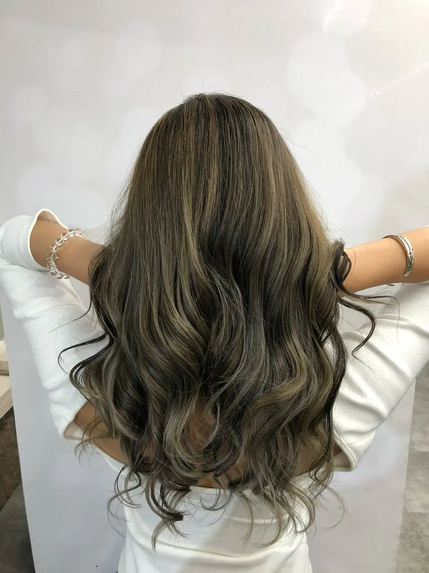 ロング 切りっぱなしボブ ロングレイヤー ボブ 顔まわりレイヤー 顔周りカット カット ヘアカラー トリートメント 似合わせ💖トレンド ✨TAKAMI😊のヘアスタイル