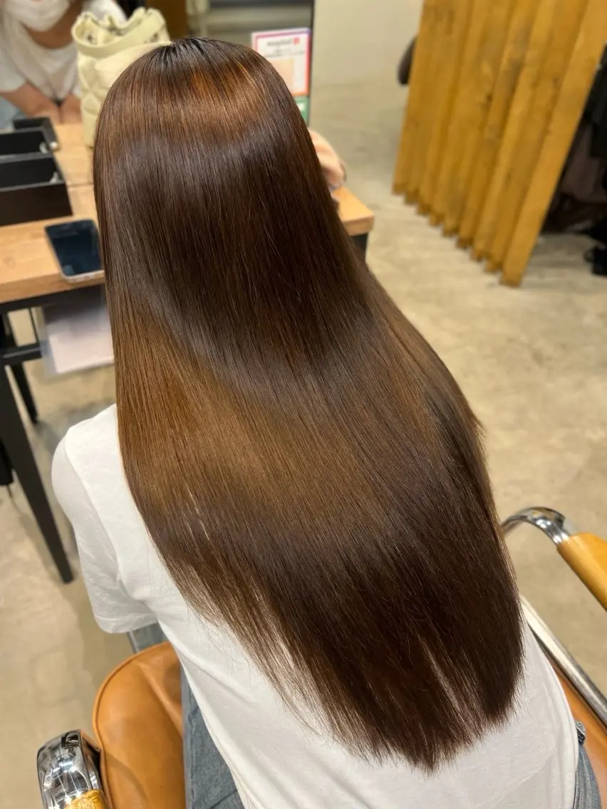 ロング 梅本 淑人のヘアスタイル