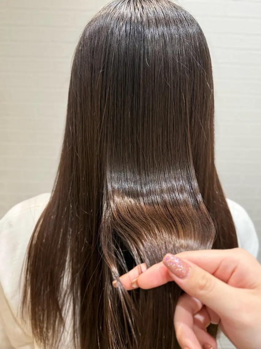 【カット➕酸熱トリートメント➕シャンプーブロー付き】後処理トリートメントサービス𓏲𓂅𓂅の写真