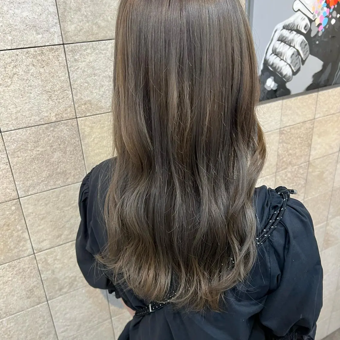 ロング mia over hairのヘアスタイル