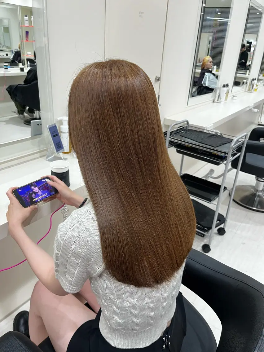 セミロング カラー 💟RINNA 艶カラー💟のヘアスタイル