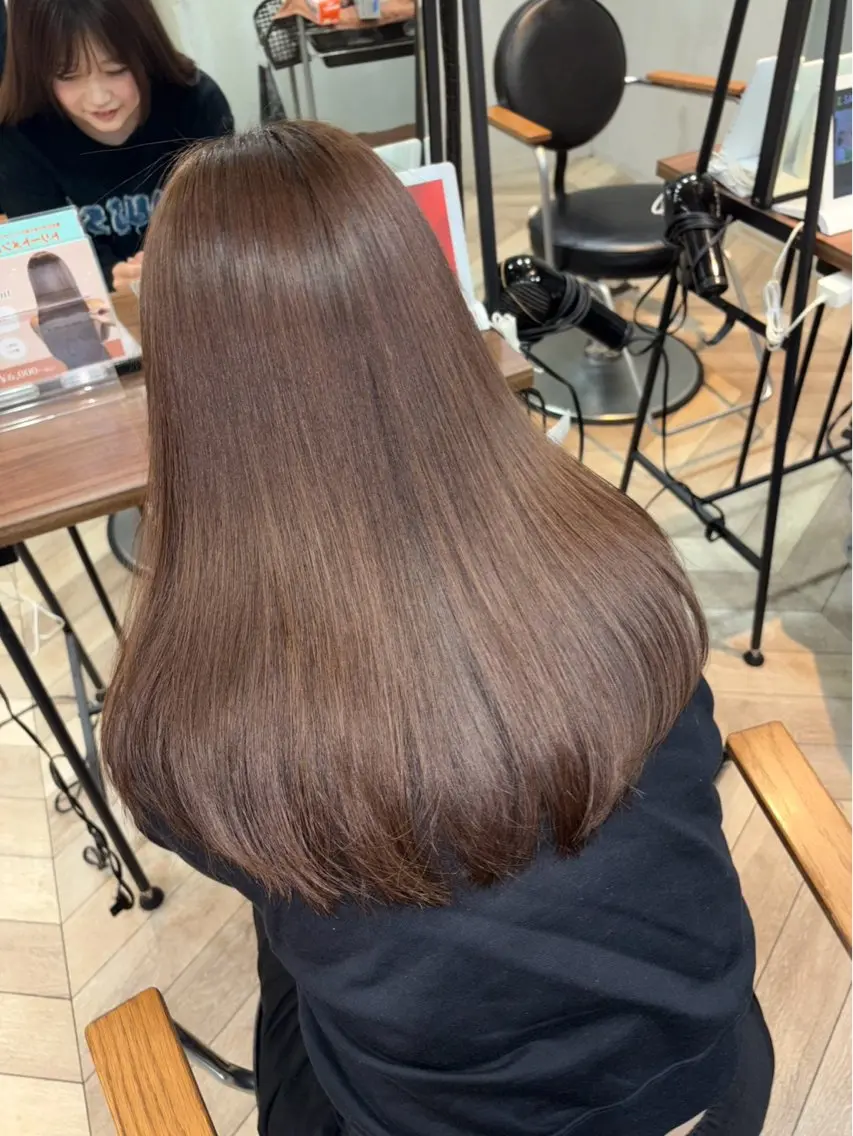 ロング 窪田 茉栞呂のヘアスタイル