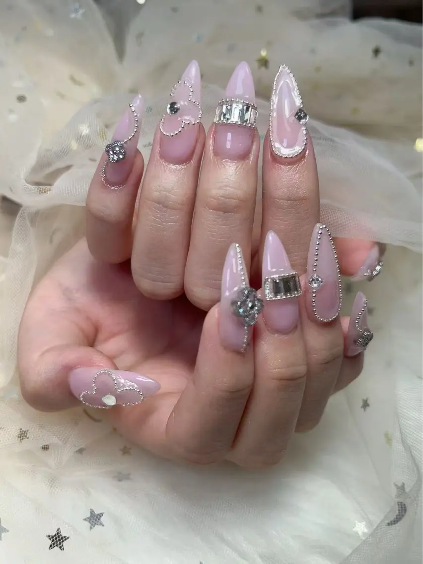 ネイル W·nail salonのネイルデザイン
