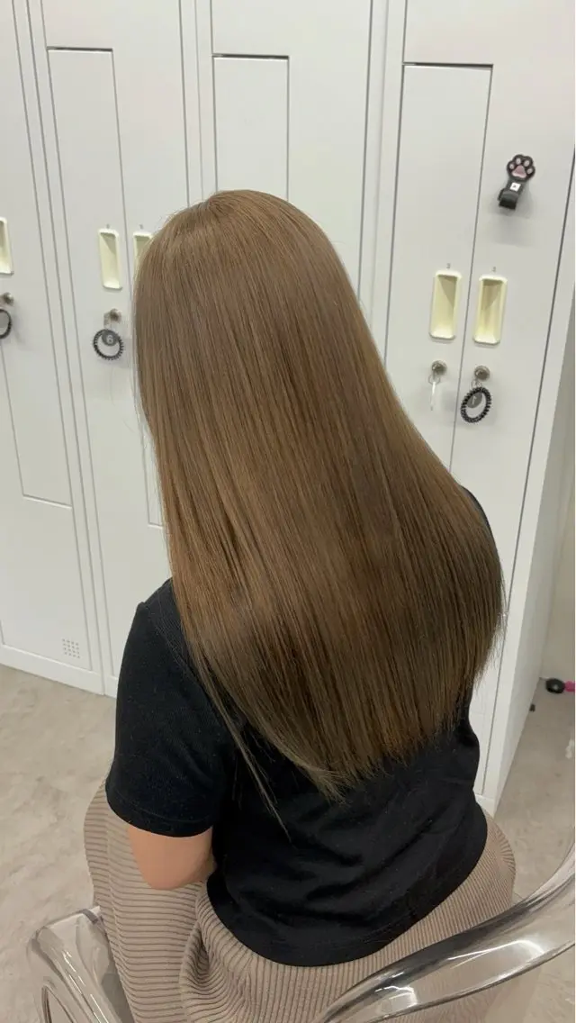 ロング 長谷川 日南のヘアスタイル