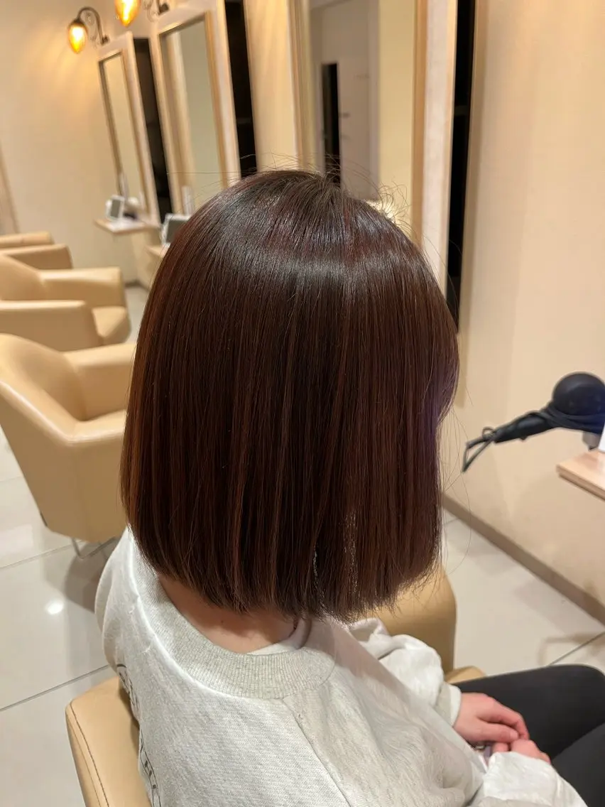 カラー 伊藤 紫穂のヘアスタイル
