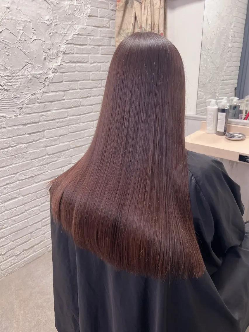 ロング カラー ヘアカラー トリートメント SHIN/レイヤー カット×クロスパーマのヘアスタイル