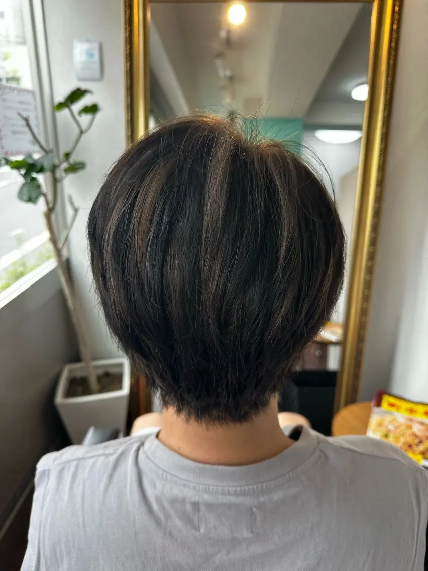 メンズ ヘアカラー 三原 友美のヘアスタイル