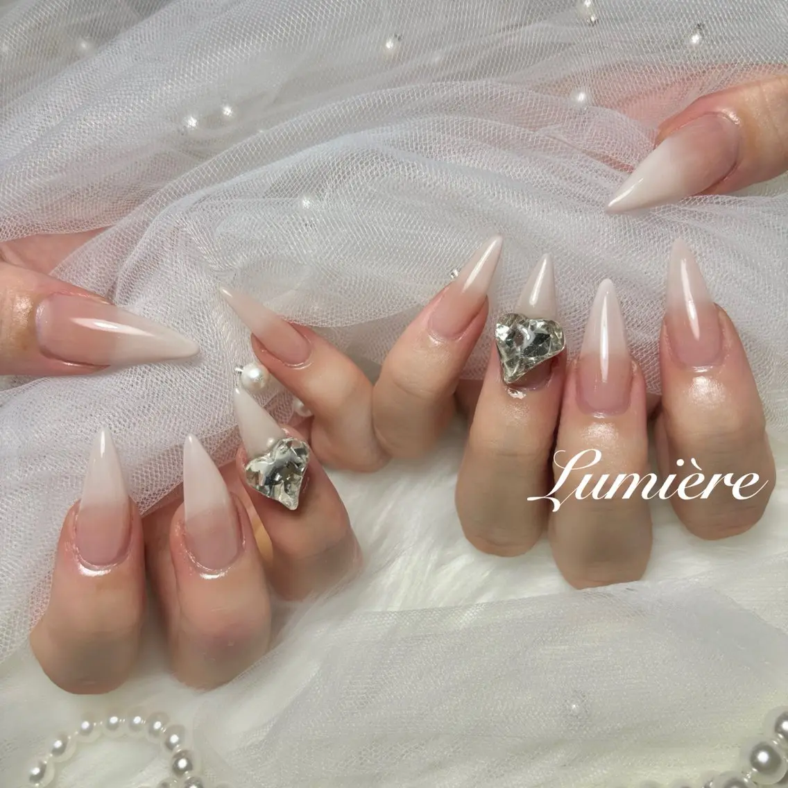 ネイル ハンドネイル Lumière｜ ロング｜ワンホンのネイルデザイン