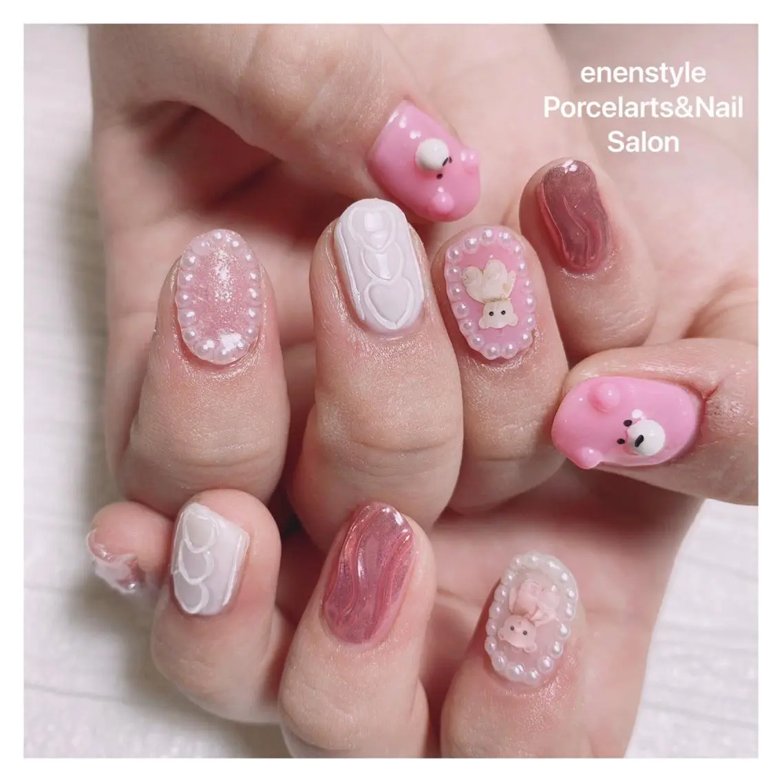 ミディアム ネイル ハンドネイル 🐾enen style 🐾のネイルデザイン