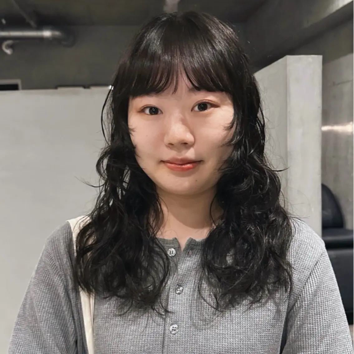セミロング パーマ 前野 日奈のヘアスタイル