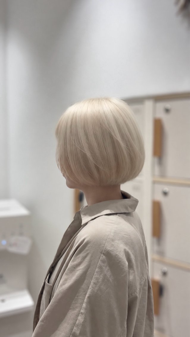 ショート カラー カット ヘアカラー 自分ウケ最強ヘア🤍 ツダミウのヘアスタイル