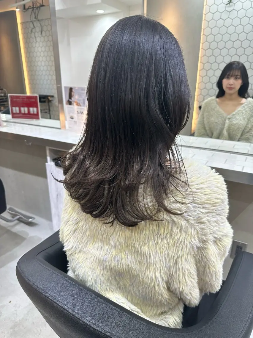 ロング レイヤーカット ミディアムレイヤー 添田晃基のヘアスタイル