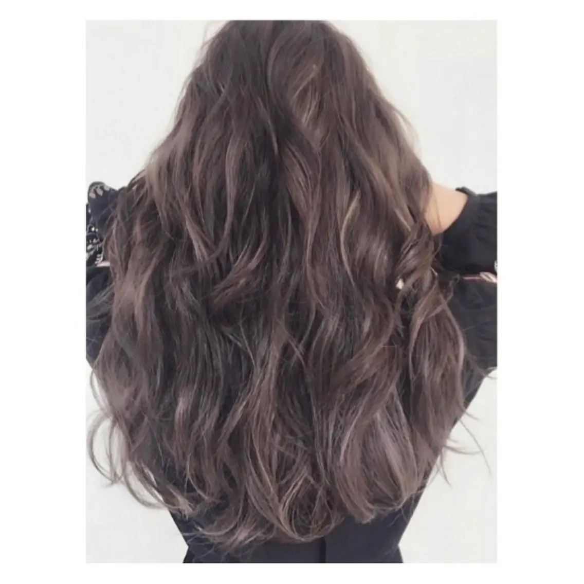 セミロング カラー ブラウンカラー グレージュ ハイライトカラー ハイライト ヘアカラー トリートメント ケア剤オタク×海外 ヘア長谷川裕起のヘアスタイル