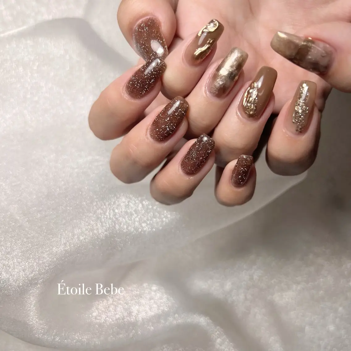 ネイル ブラウン フラッシュネイル ミラーネイル ニュアンスネイル ハンドネイル Étoile Bebeのエステ・リラクイメージ