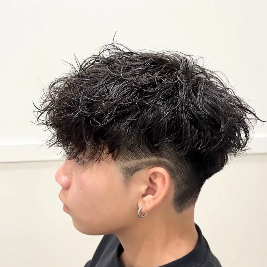 ショート パーマ メンズ クセを最大限に活かす メンズパーマ奈良大祐のヘアスタイル