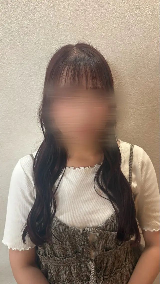 ロング レッドブラウン カット ヘアカラー トリートメント ヘッドスパ 茉 菜のヘアスタイル
