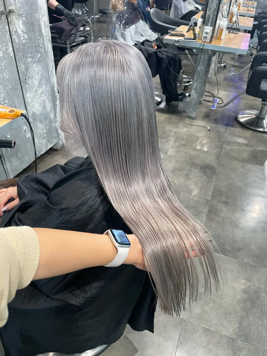 ロング カラー ヘアカラー ハイトーン 横浜💞ミオのヘアスタイル