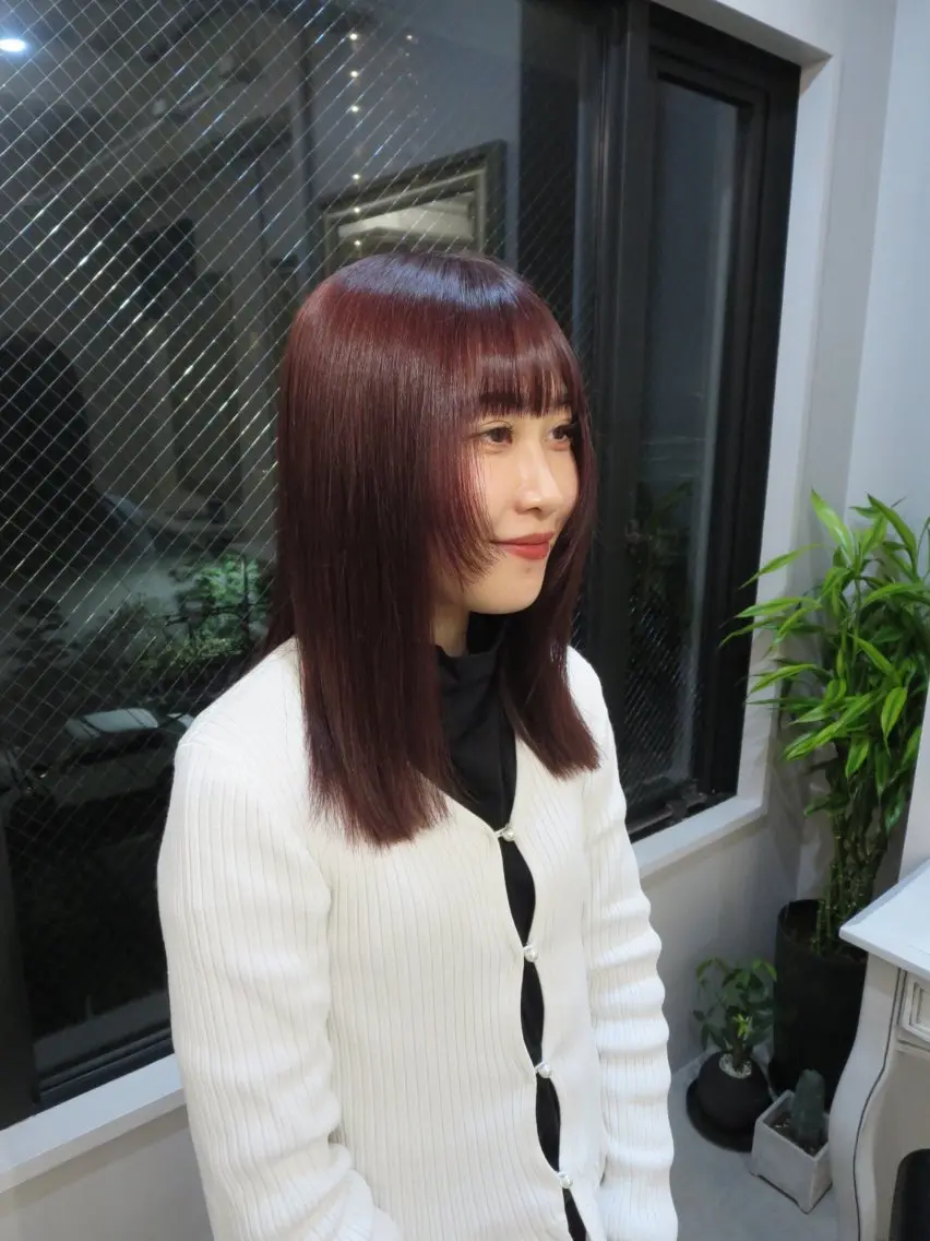 カラー ボルドーカラー カット ヘアカラー トリートメント レイヤー/ハイトーン ヒガシサヨのヘアスタイル