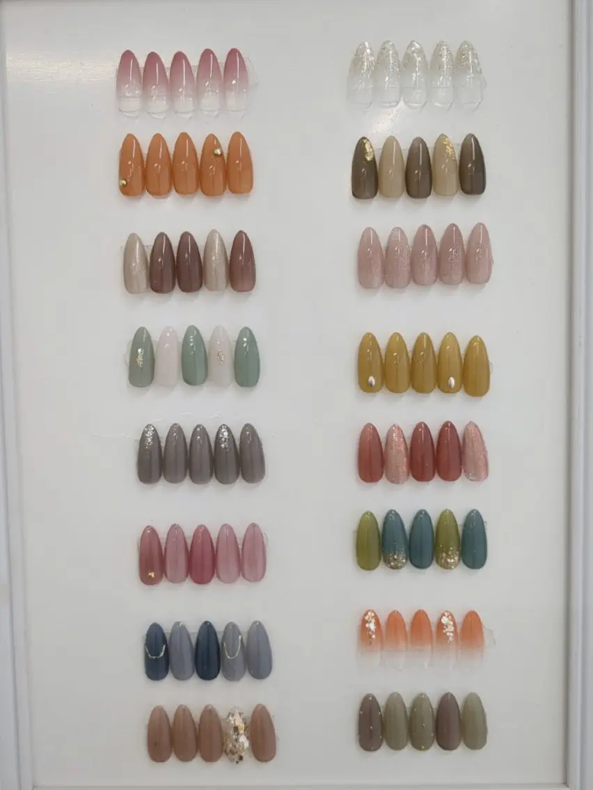 シンプルコース💅✨オフ込み💕シンプルネイル、オフィスネイル✨サンプルよりお選びいただけます💕カラー、配置換え🆗✨の写真