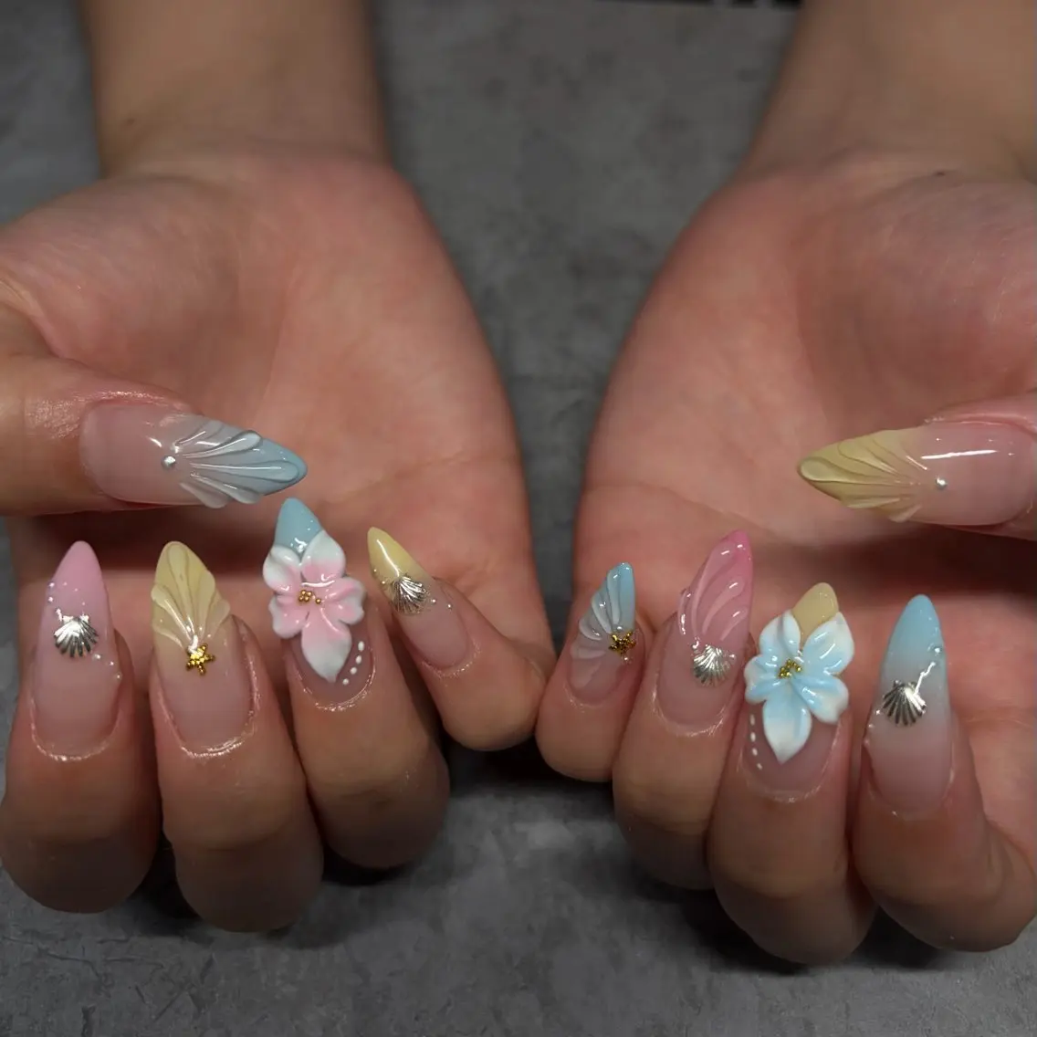 ネイル ぷっくりネイル ハンドネイル IROHA NAIL Rinoのネイルデザイン