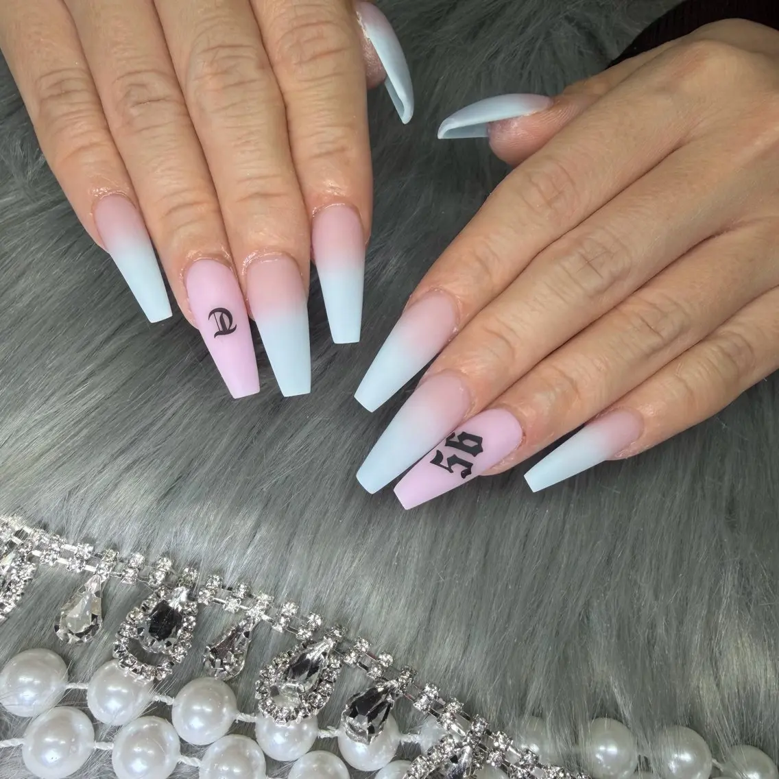 ネイル フレンチネイル ジェルネイル グラデーション 韓国ネイル ロングネイル ハンドネイル Nail Salon Growのネイルデザイン