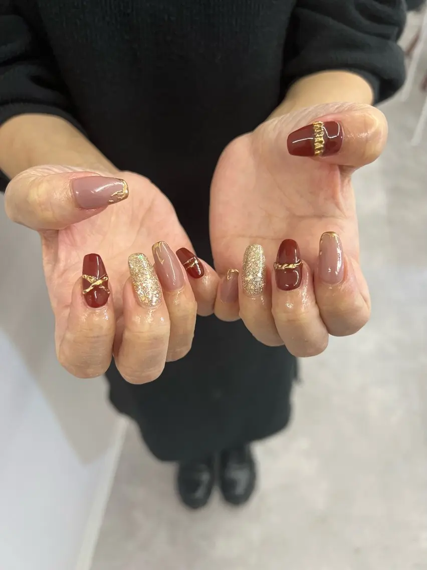 ネイル ボルドー フレンチネイル ジェルネイル マグネットネイル ミラーネイル ハンドネイル ハンドケア Bana_ Nailのネイルデザイン