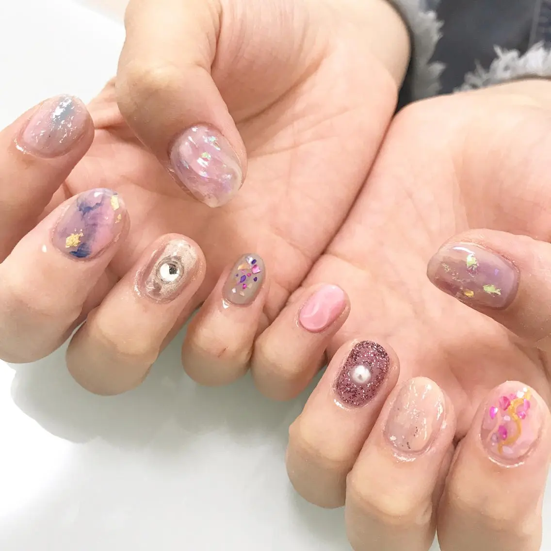 ネイル 板垣 綾乃のネイルデザイン