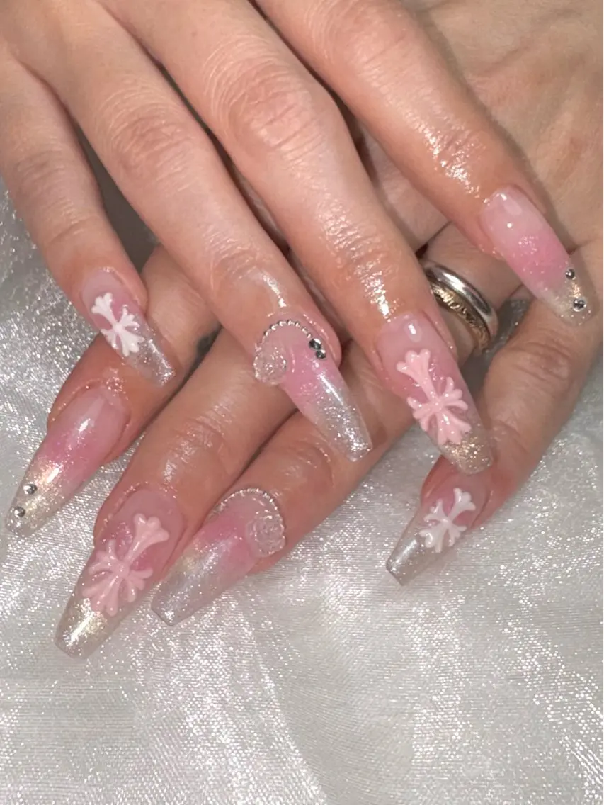 ネイル 長さ出し ハンドネイル nail salon Anela🪽🫧のネイルデザイン