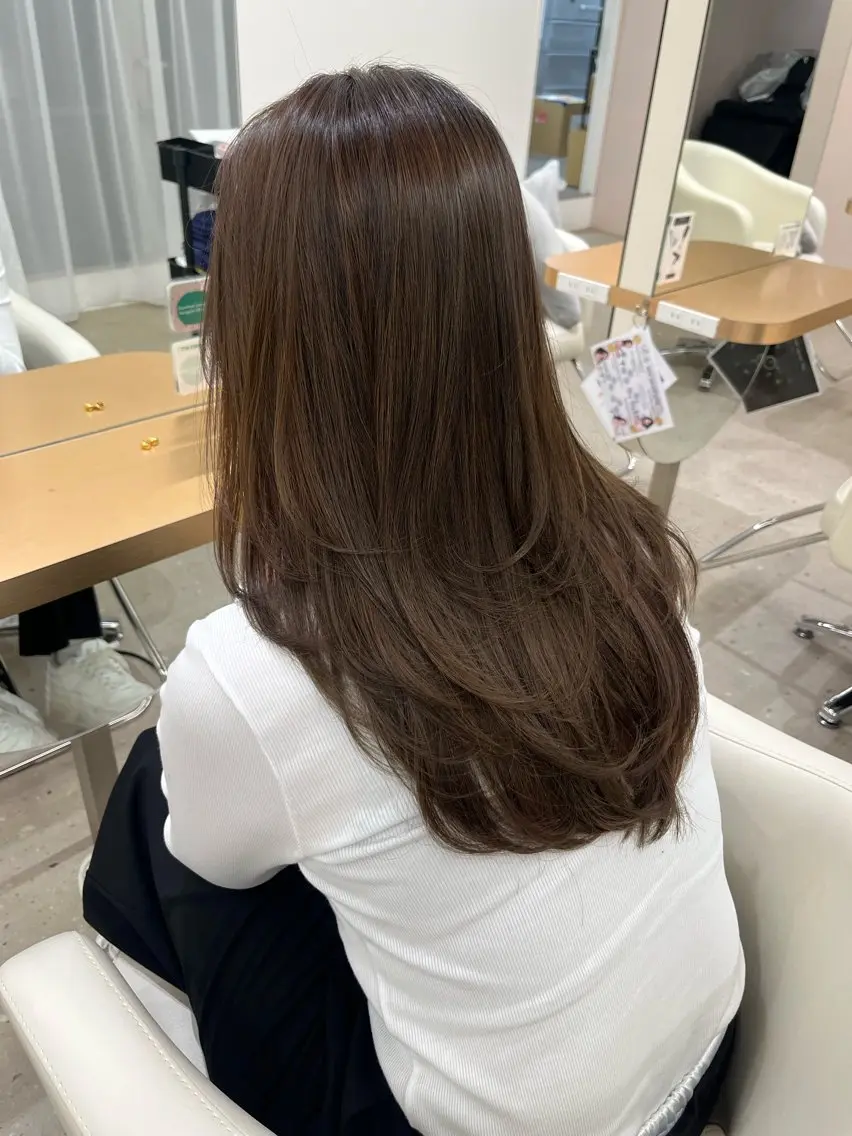 ロング レイヤーカット 箱崎 凪沙のヘアスタイル