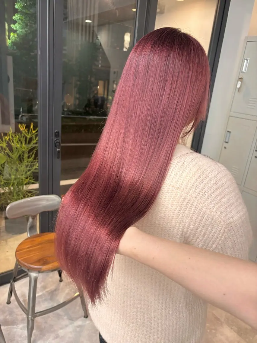 ロング カラー ヘアカラー トリートメント leben serikaのヘアスタイル