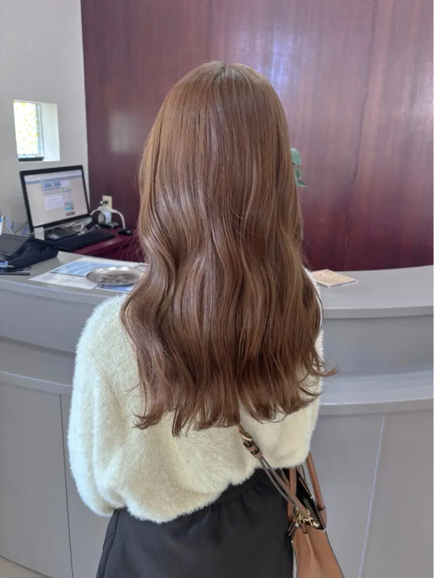 セミロング alu yuinaのヘアスタイル