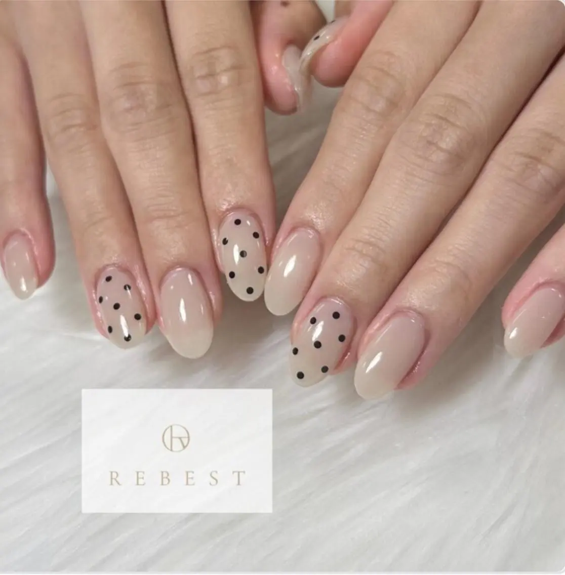ネイル 南森町rebest 💅nailのネイルデザイン