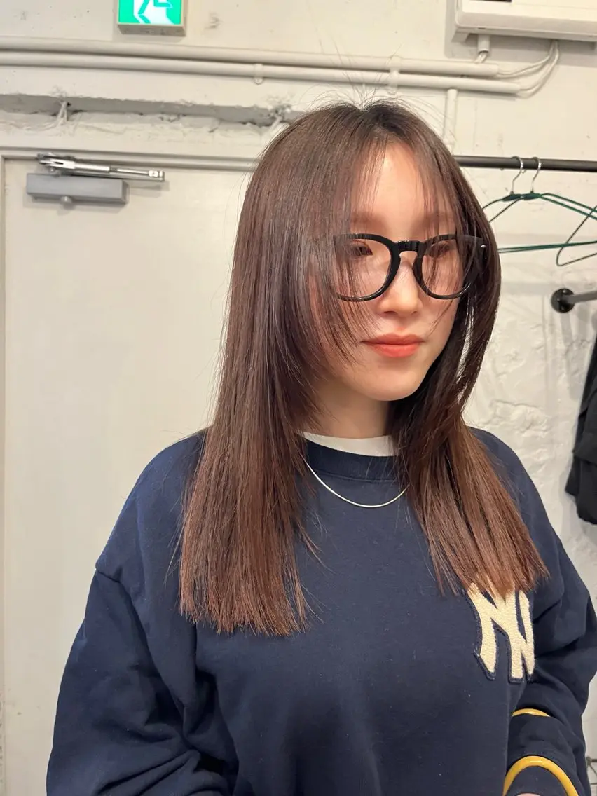 ミディアム カラー パーマ レイヤーカット ✴︎UNU ✴︎モエカのヘアスタイル