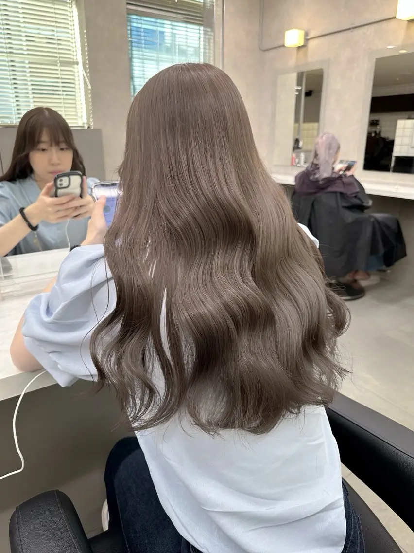 カラー カット ヘアカラー トリートメント ブリーチ縮毛矯正加藤 韓国ヘア🫧のヘアスタイル