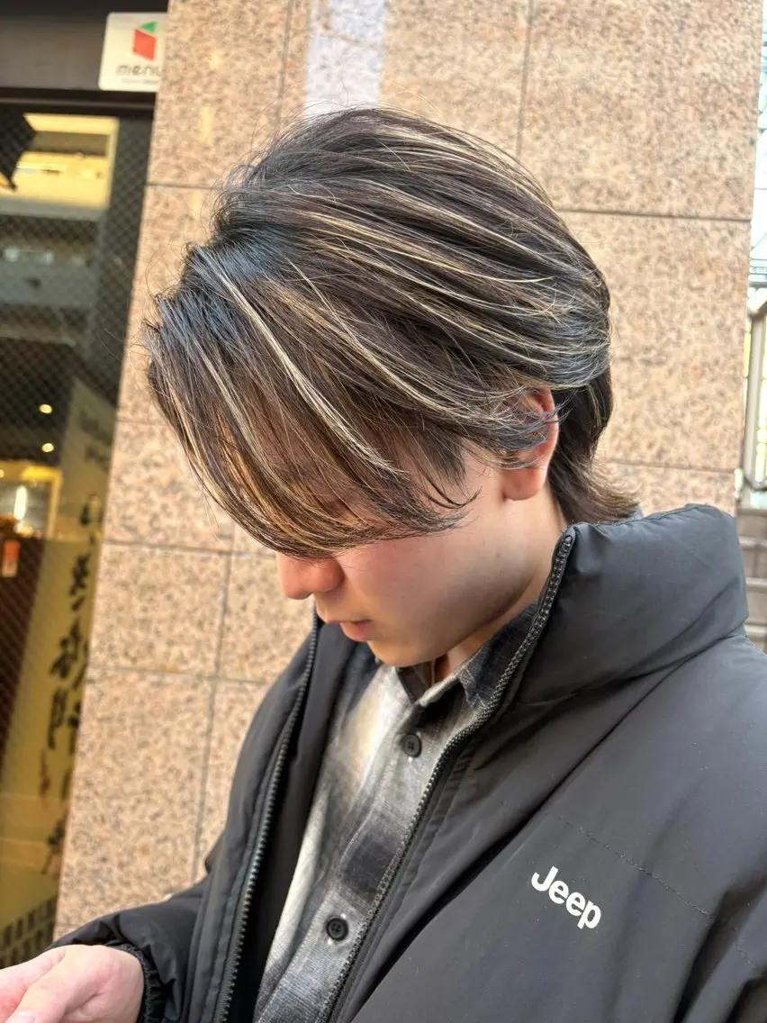 ショート カラー メンズ メンズメッシュ メンズパーマ メッシュ カット ヘアカラー 🧶ブリーチカラー TERU🧶のヘアスタイル