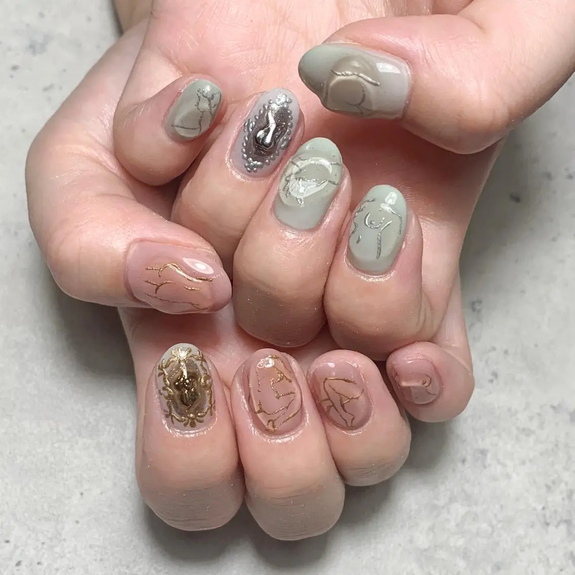ネイル ハンドネイル FIORITURA aiのネイルデザイン