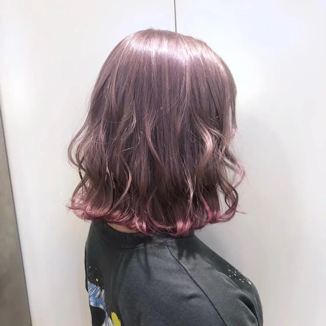 ショート カラー Maya川越/ エクステ/ハイトーンのヘアスタイル