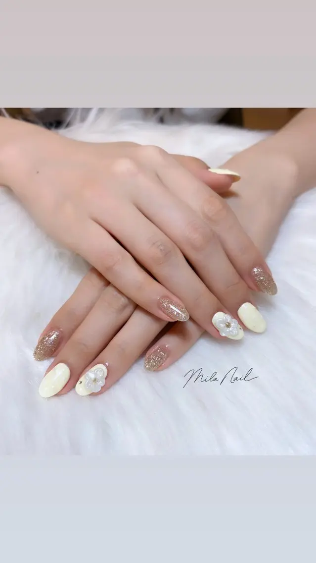 ネイル フラワーネイル ゴールド パステルネイル ハンドネイル Mila Nail🐈のネイルデザイン