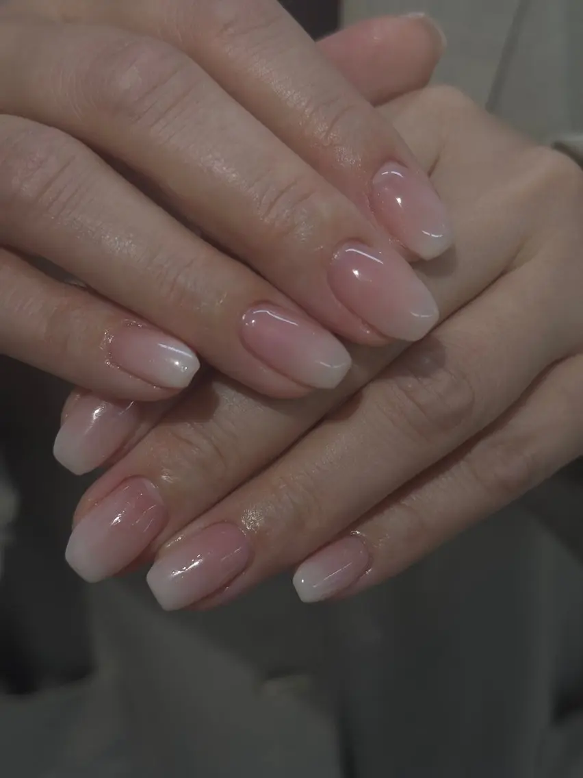 【Hand】ベイビーブーマー・カラーグラデ♥︎♡ベース色選べるの写真
