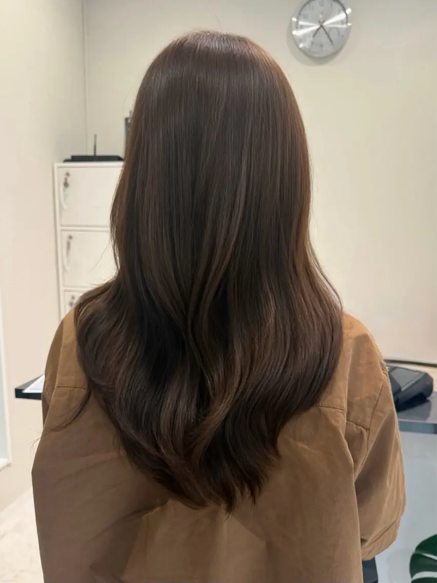 セミロング ヘアカラー 川上 華央のヘアスタイル