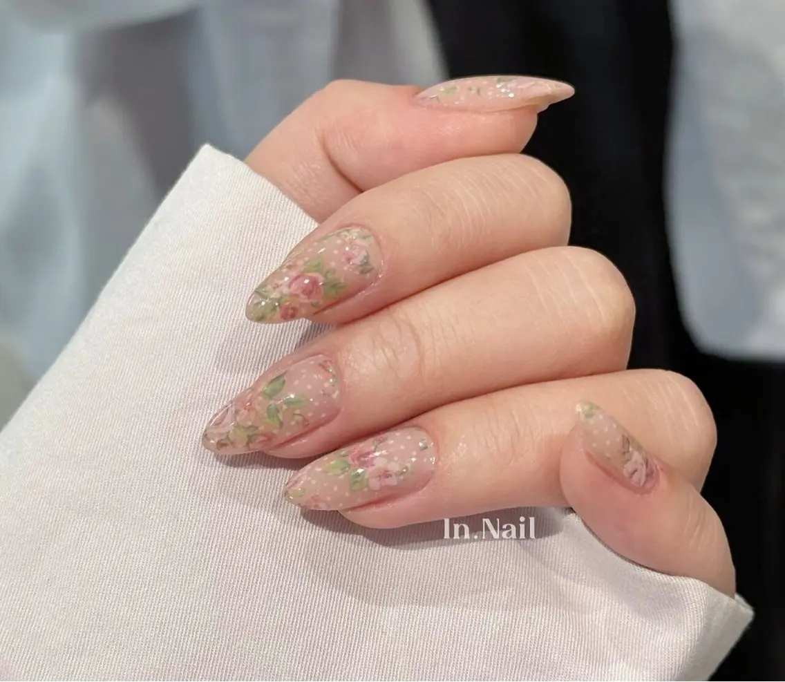 オフなし🫧Hand ワンカラー+ホイルアート4本(両手)の写真
