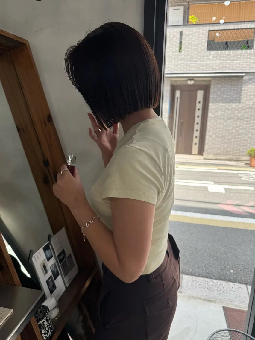 ショート ボブ 薮 夏帆のヘアスタイル